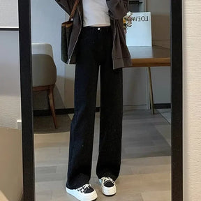 Calça Jeans Larissa - Estilo e Conforto.